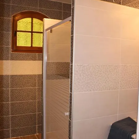 Domaine De Molya Bed & Breakfast *