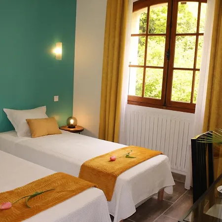 Bed & Breakfast Domaine De Molya Allan